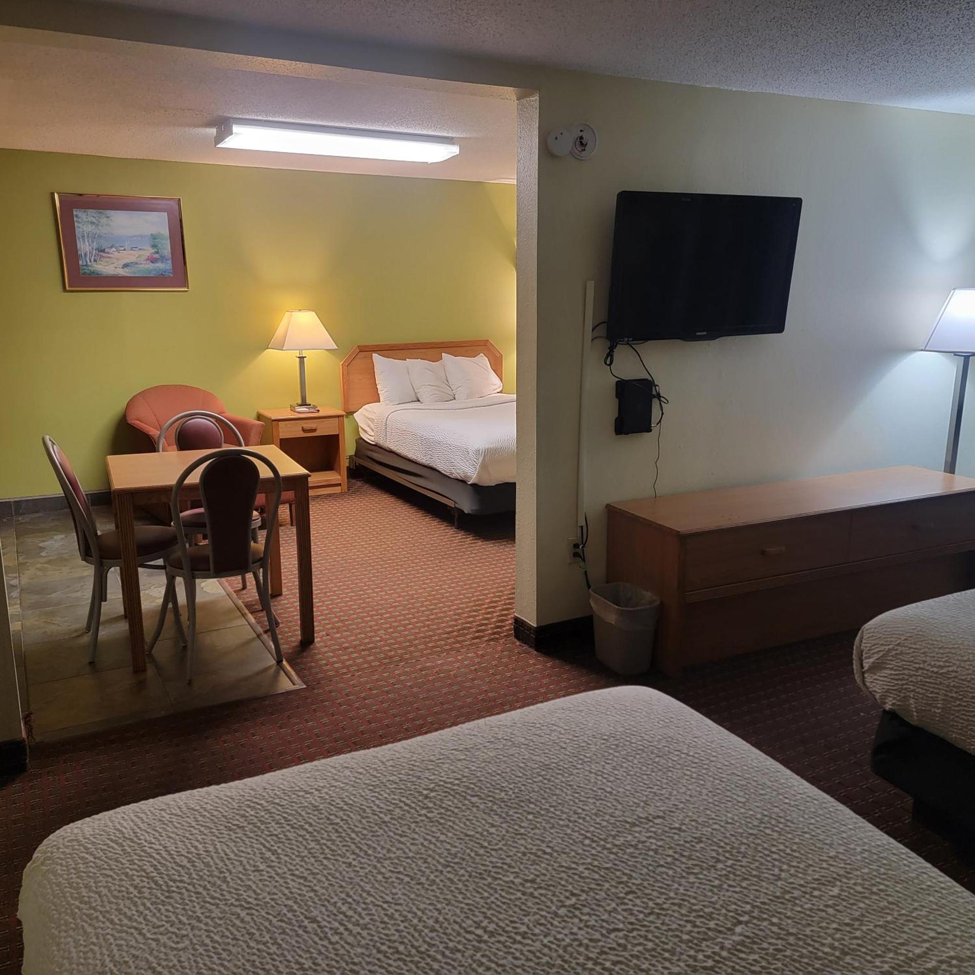 Days Inn By Wyndham Fort Dodge Exterior foto
