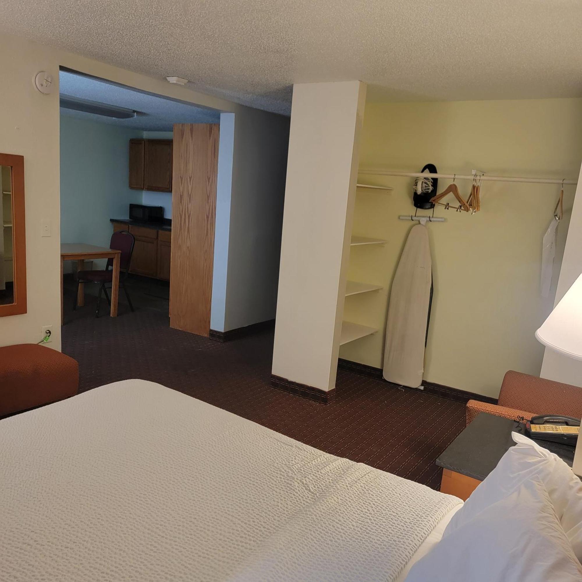 Days Inn By Wyndham Fort Dodge Exterior foto